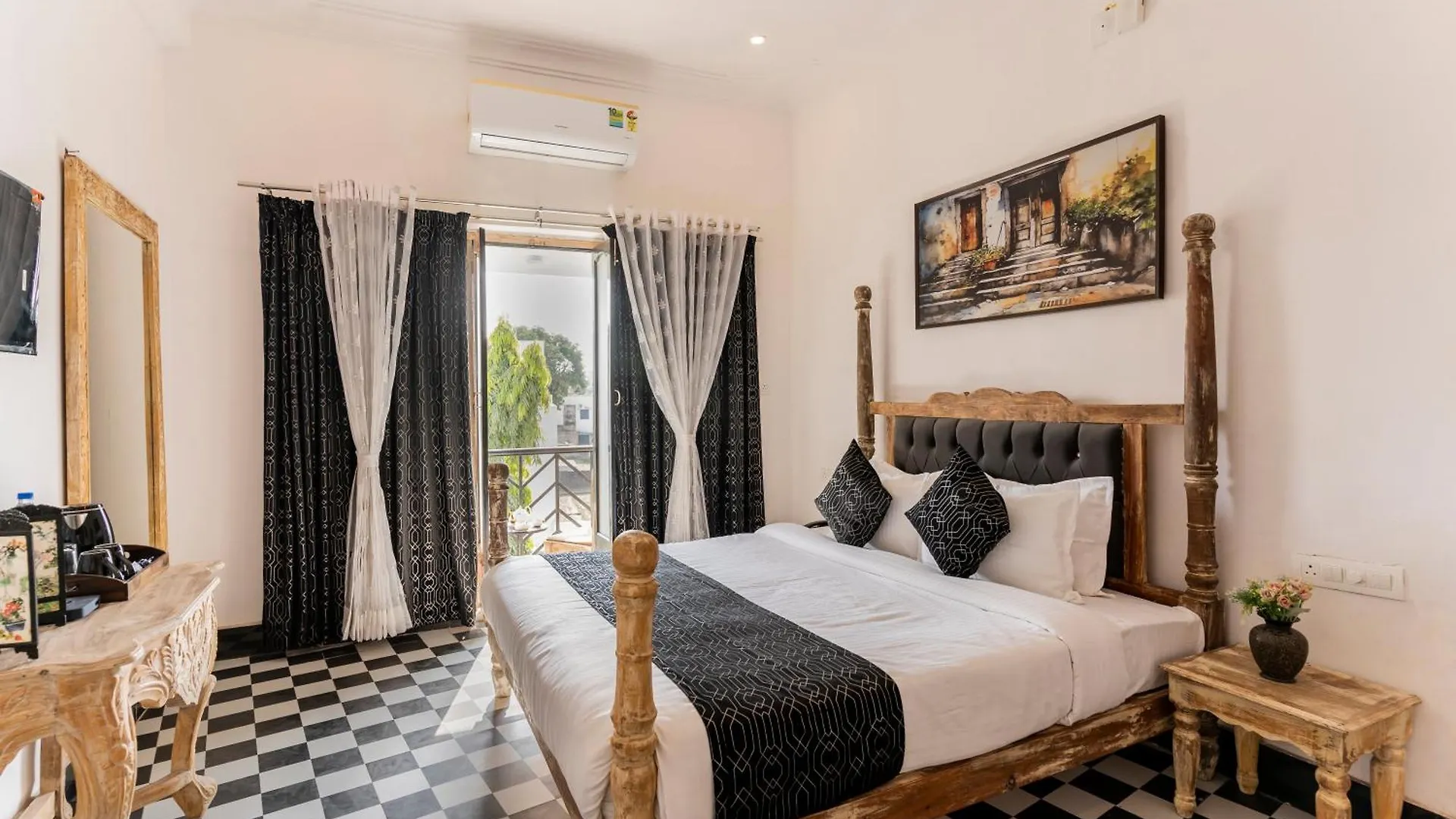 Wanderlust -A Boutique Hotel