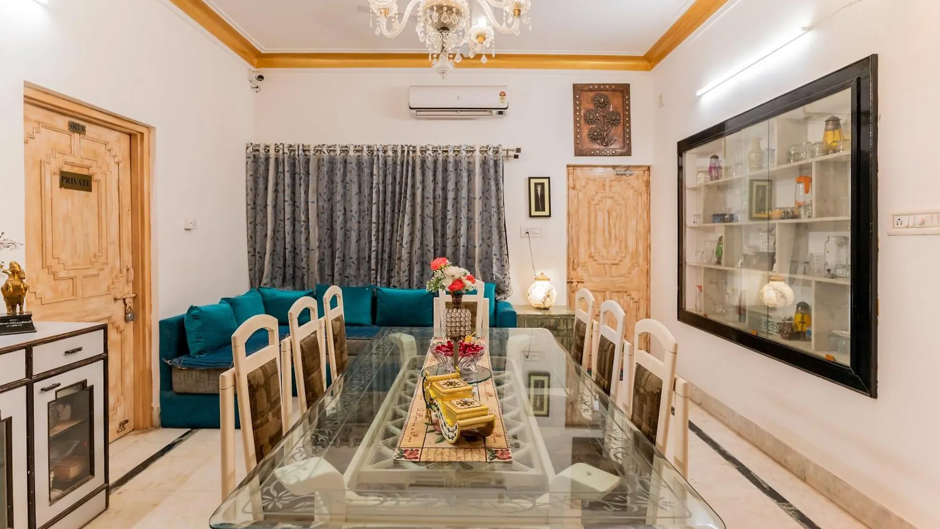 Wanderlust -A Boutique Hotel